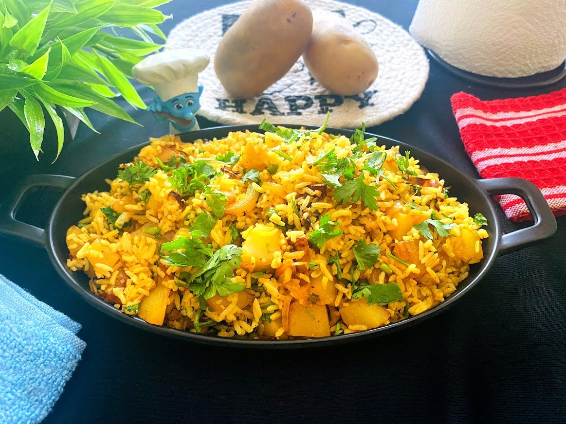 Read more about the article Comforting and Flavorful Potato Rice Recipe: A Homestyle Delight for Every Occasion!!!