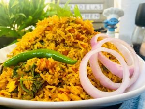 Read more about the article Irresistible Tomato Rice: The Ultimate Comfort Food Recipe In 15 Minutes!