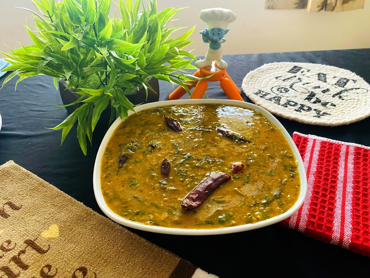 Read more about the article Delicious and Nutritious Spinach (Palak) Dal Recipe in 15 Minutes!